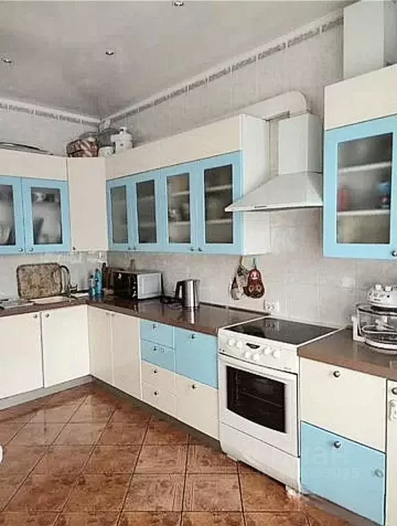 4-к кв. Хакасия, Абакан ул. Чертыгашева, 126 (170.0 м) - Фото 1