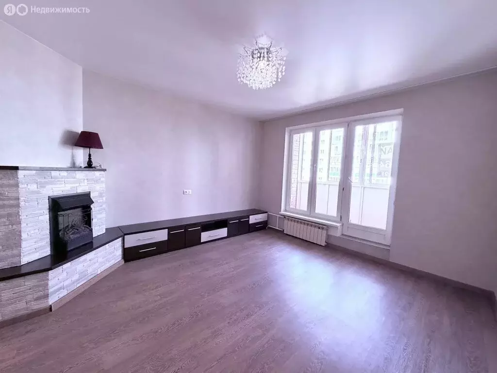 3-комнатная квартира: Иркутск, Байкальская улица, 202/7 (73.7 м) - Фото 1