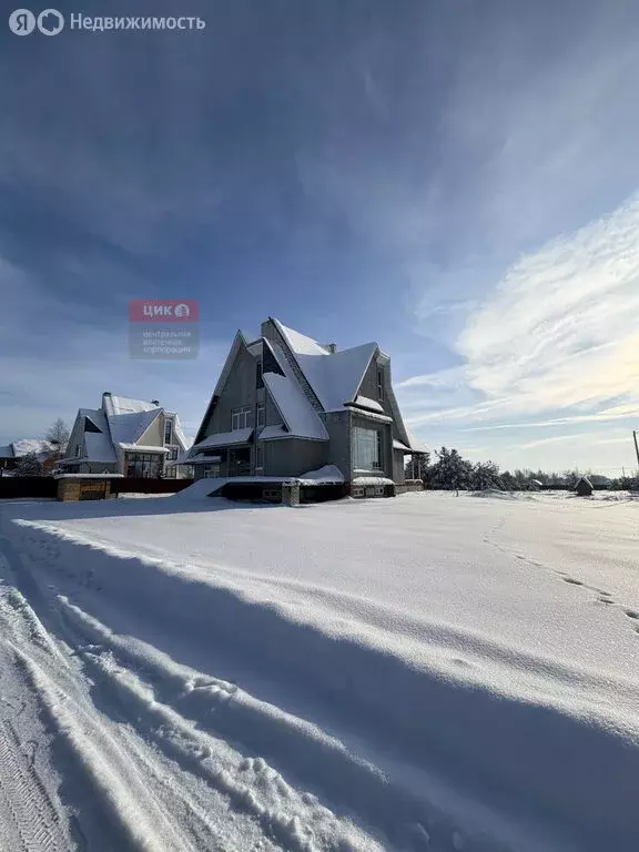 Дом в село Агро-Пустынь, Солнечная улица, 8 (350 м) - Фото 1