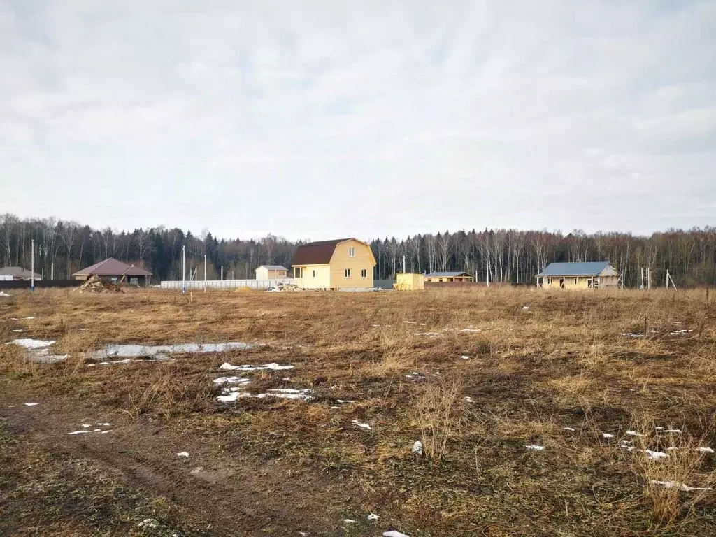 Участок в Московская область, Сергиево-Посадский городской округ, д. ... - Фото 0