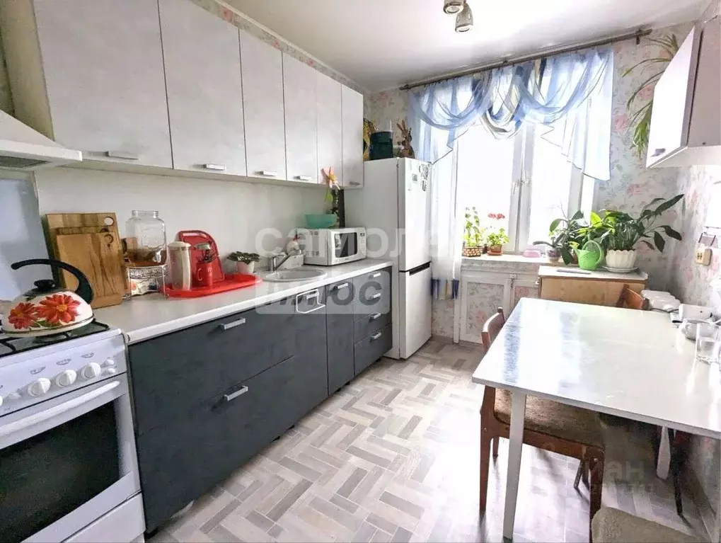 3-к кв. Архангельская область, Коряжма Советская ул., 13 (57.4 м) - Фото 1