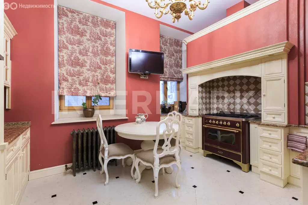 3-комнатная квартира: Москва, улица Арбат, 51с1 (133.4 м) - Фото 1