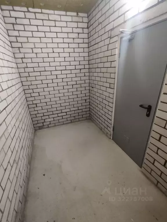 Гараж в Карелия, Петрозаводск ул. Оборонная, 9 (6 м) - Фото 1