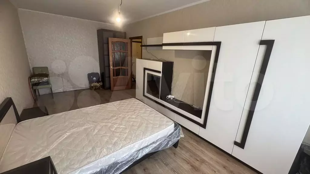 1-к. квартира, 40 м, 2/10 эт. - Фото 1