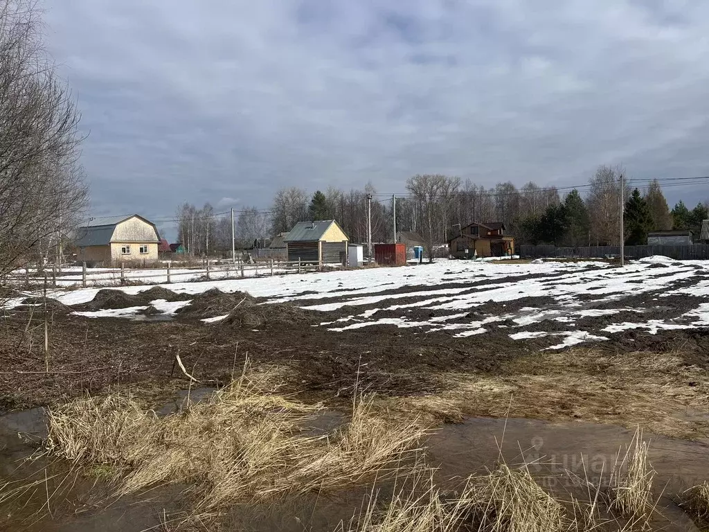 Участок в Московская область, Сергиево-Посадский городской округ, д. ... - Фото 0