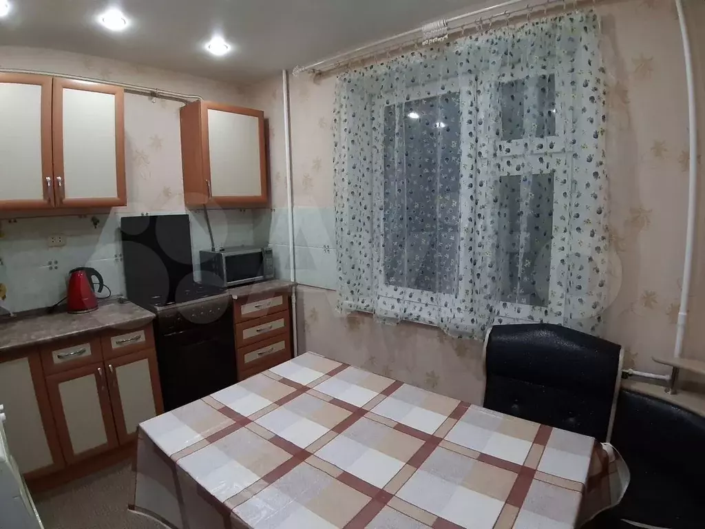 1-к. квартира, 40 м, 1/9 эт. - Фото 0