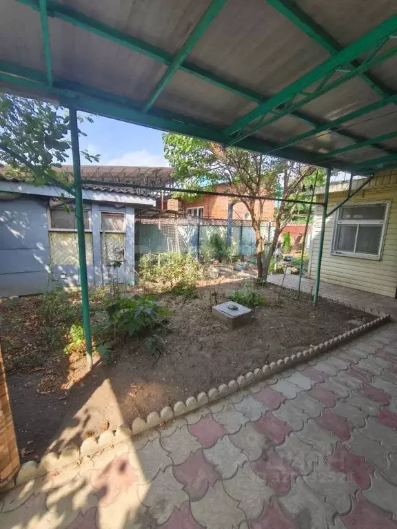 2-к кв. Адыгея, Майкоп 3-й пер., 8 (61.4 м) - Фото 1