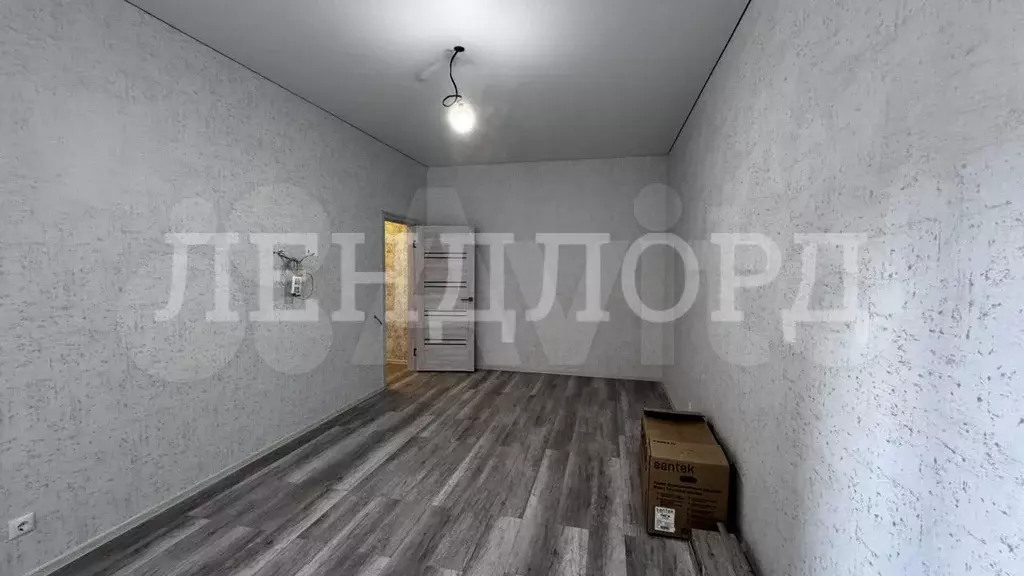 2-к. квартира, 60 м, 1/10 эт. - Фото 1