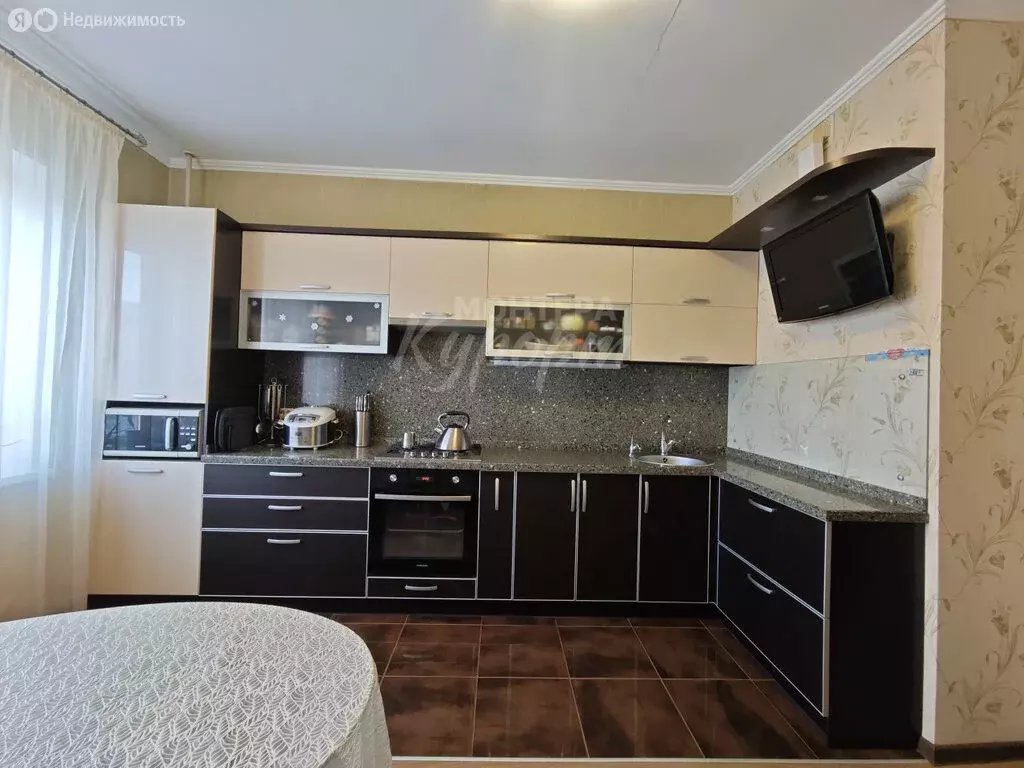 3-комнатная квартира: Магнитогорск, улица Мичурина, 136/3 (83.9 м) - Фото 2