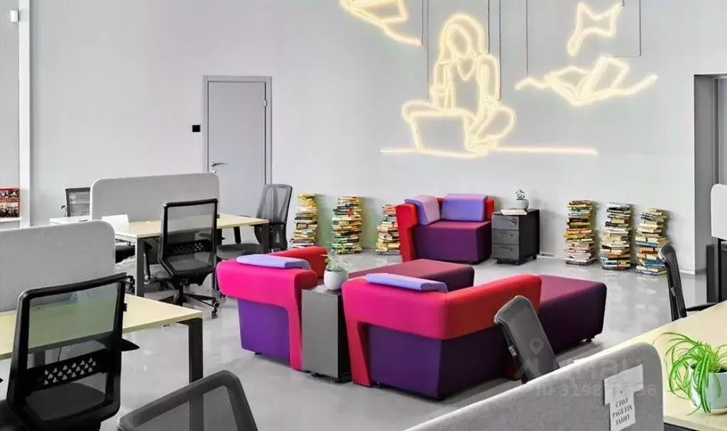Офис в Санкт-Петербург Инструментальная ул., 8 (220 м) - Фото 0