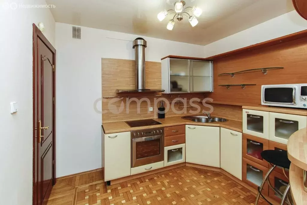2-комнатная квартира: Тюмень, улица Малыгина, 56к2 (101.1 м) - Фото 1