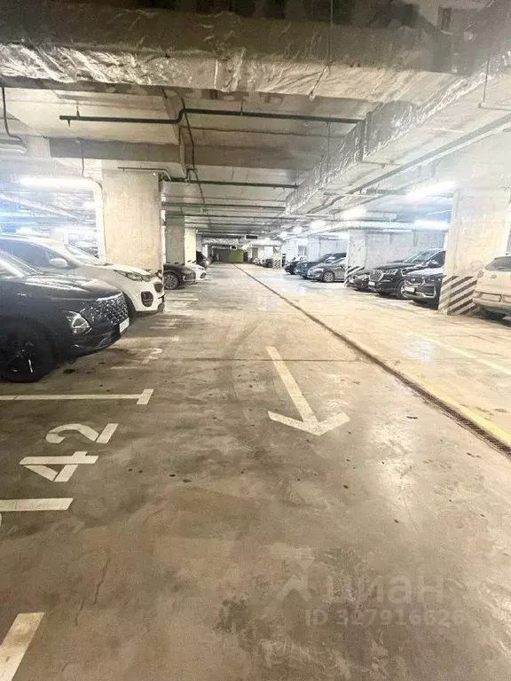 Гараж в Москва ул. Саларьевская, 14к2 (14 м) - Фото 1