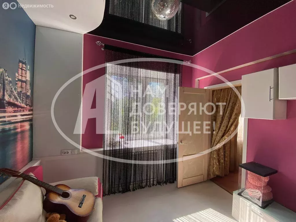 3-комнатная квартира: Лысьва, улица Мира, 18 (55 м) - Фото 1