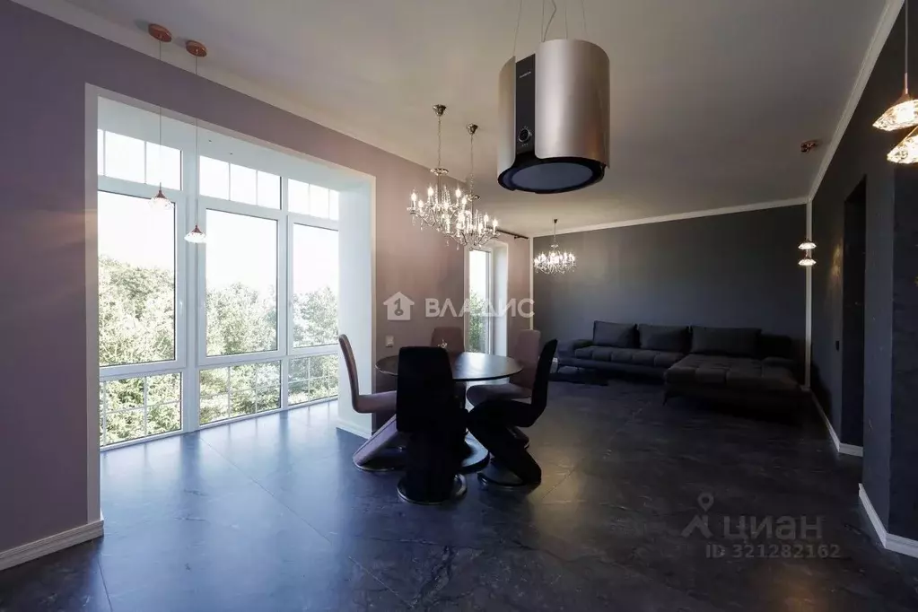 2-к кв. Калининградская область, Пионерский Парковая ул., 12 (67.2 м) - Фото 1