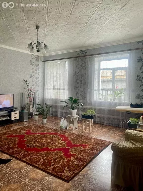 Дом в Сенгилеевский район, Красногуляевское городское поселение, ... - Фото 1