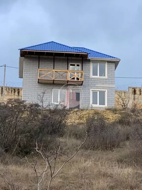 Дом в Севастополь ул. Коли Жартовского, 31 (100 м) - Фото 0