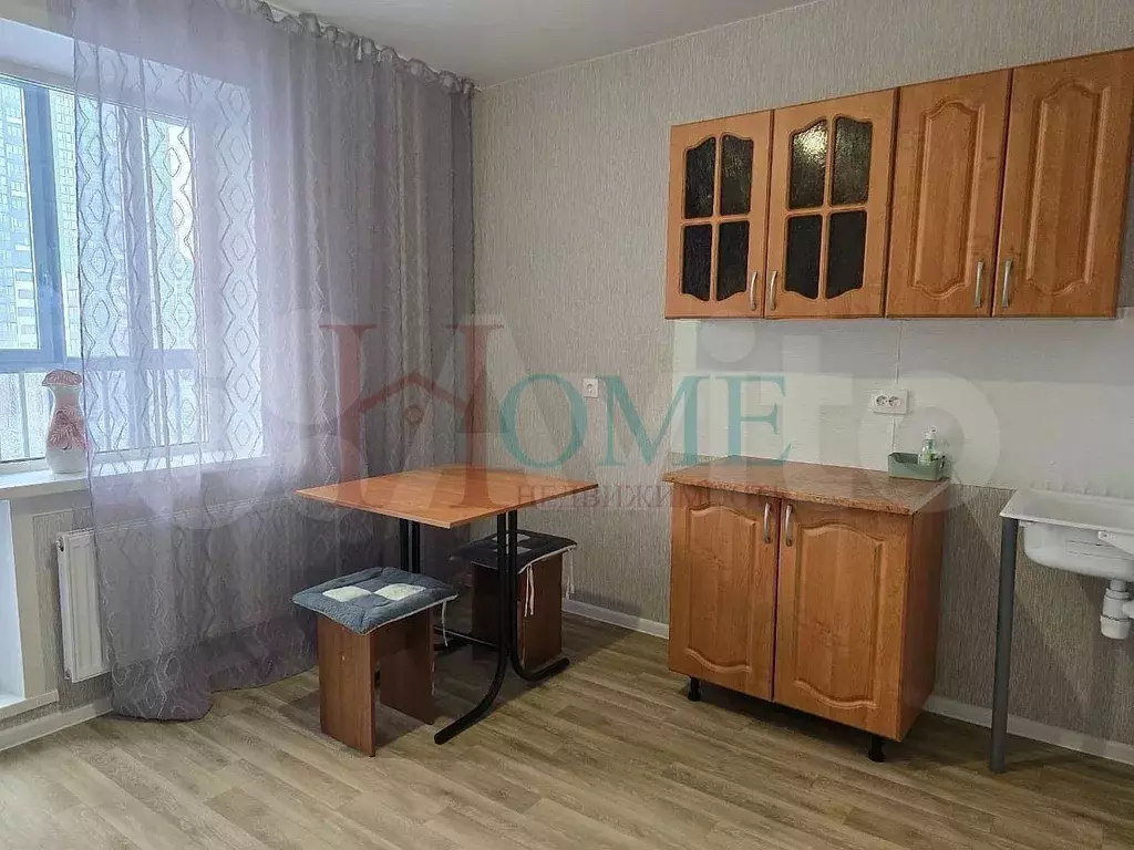 1-к. квартира, 40 м, 5/18 эт. - Фото 0