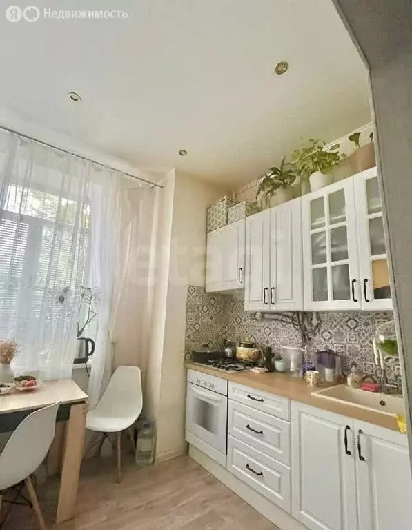 2-комнатная квартира: Тула, улица Кутузова, 4 (59.1 м) - Фото 2