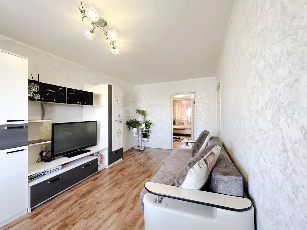 Квартира, 3 комнаты, 61.3 м - Фото 1