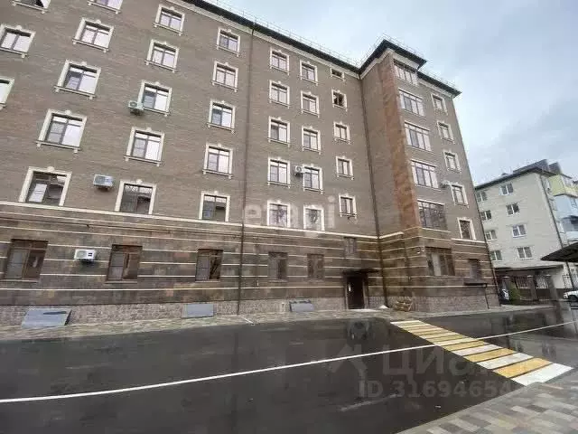 2-к кв. Карачаево-Черкесия, Черкесск ул. Горького, 4Б (91.1 м) - Фото 0