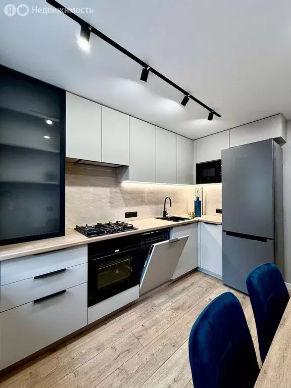 3-комнатная квартира: Киров, Московская улица, 156 (61 м) - Фото 0