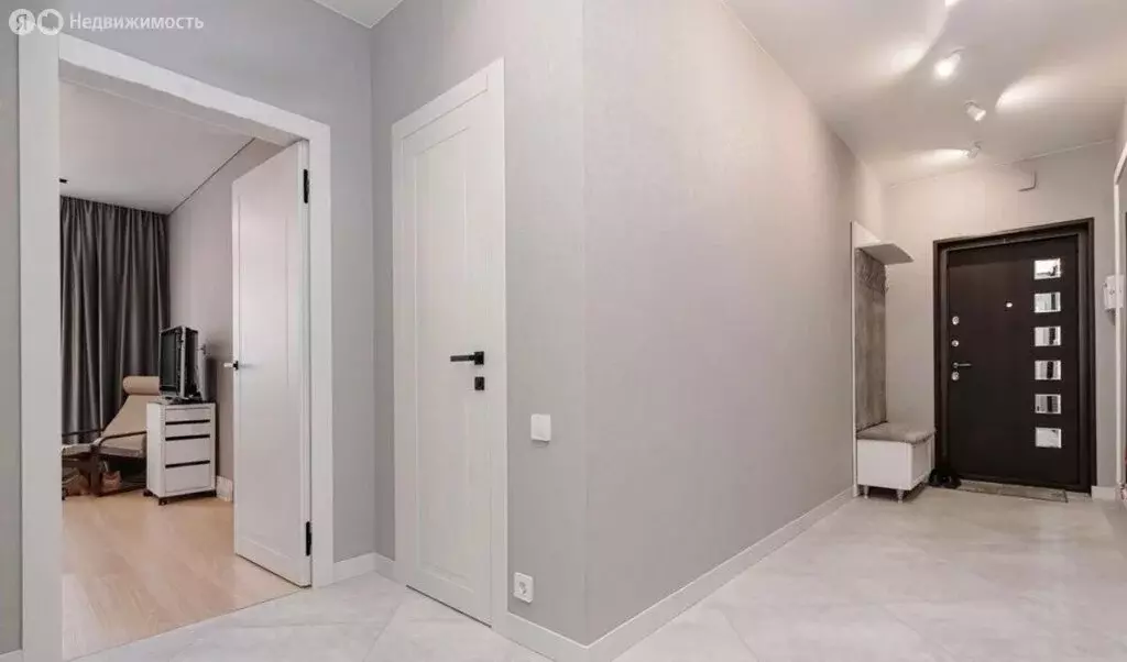 Квартира-студия: Новосибирск, улица Дуси Ковальчук, 250 (73.03 м) - Фото 0