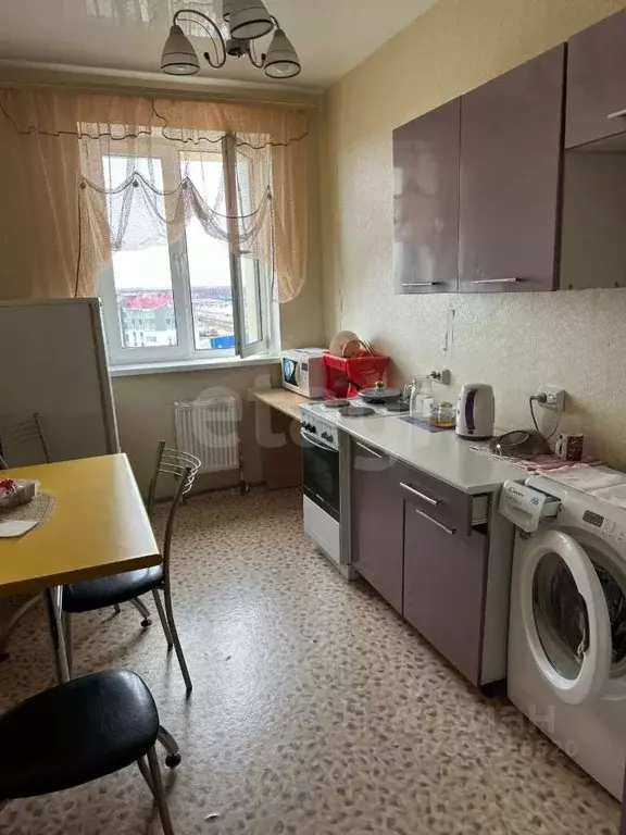 2-к кв. Ямало-Ненецкий АО, Новый Уренгой Сибирская ул., 81 (46.0 м) - Фото 1