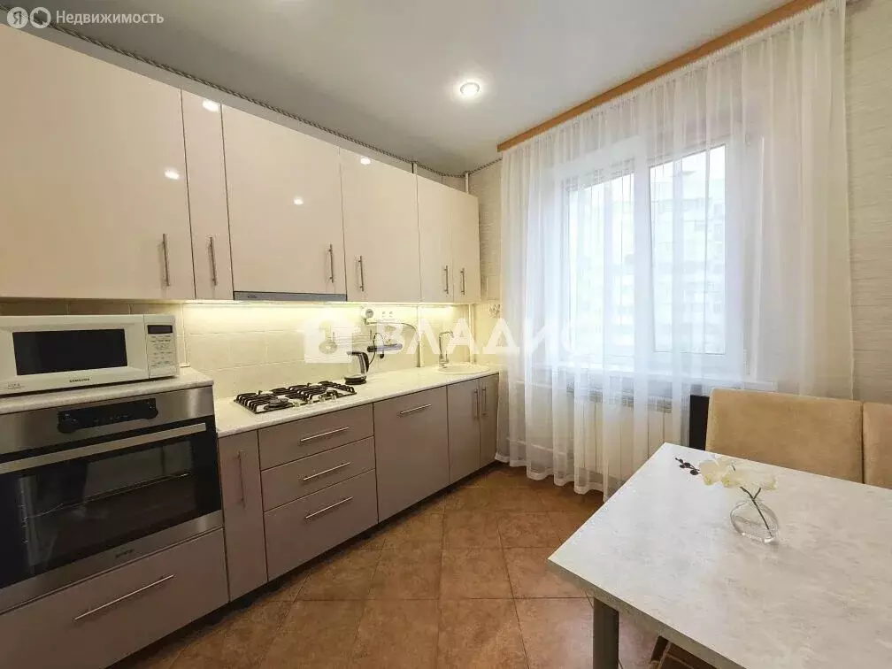 4-комнатная квартира: Белгород, улица Щорса, 49 (84.1 м) - Фото 1