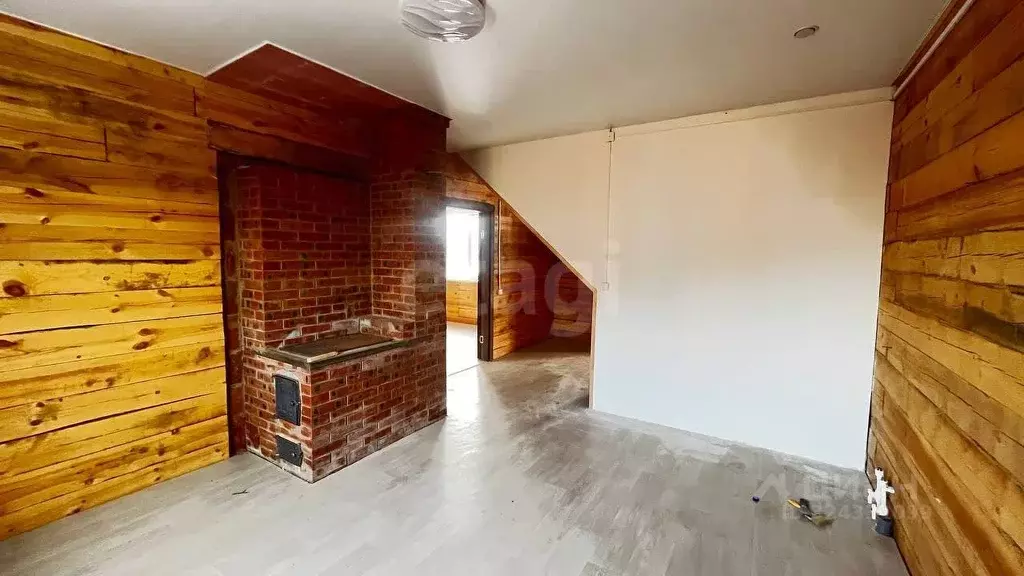 Дом в Бурятия, Иволгинский район, Сотниковское с/пос, с. Сотниково ул. ... - Фото 1