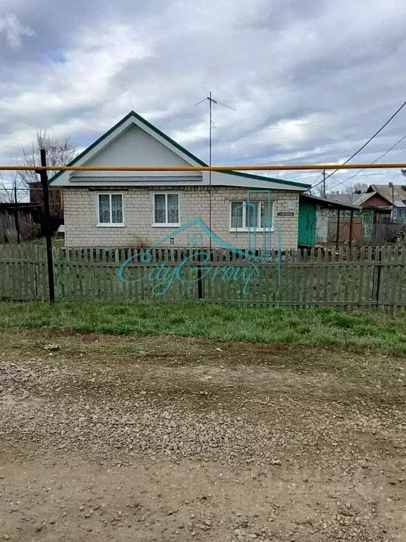 Дом в Оренбургская область, Орск городской округ, с. Ударник ул. ... - Фото 1