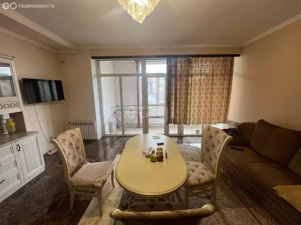 2-комнатная квартира: Симферополь, улица Поповкина, 8А (67 м) - Фото 1