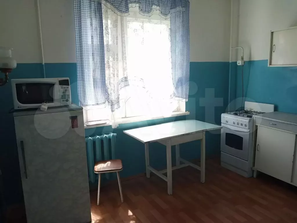 1-к. квартира, 40 м, 4/10 эт. - Фото 1