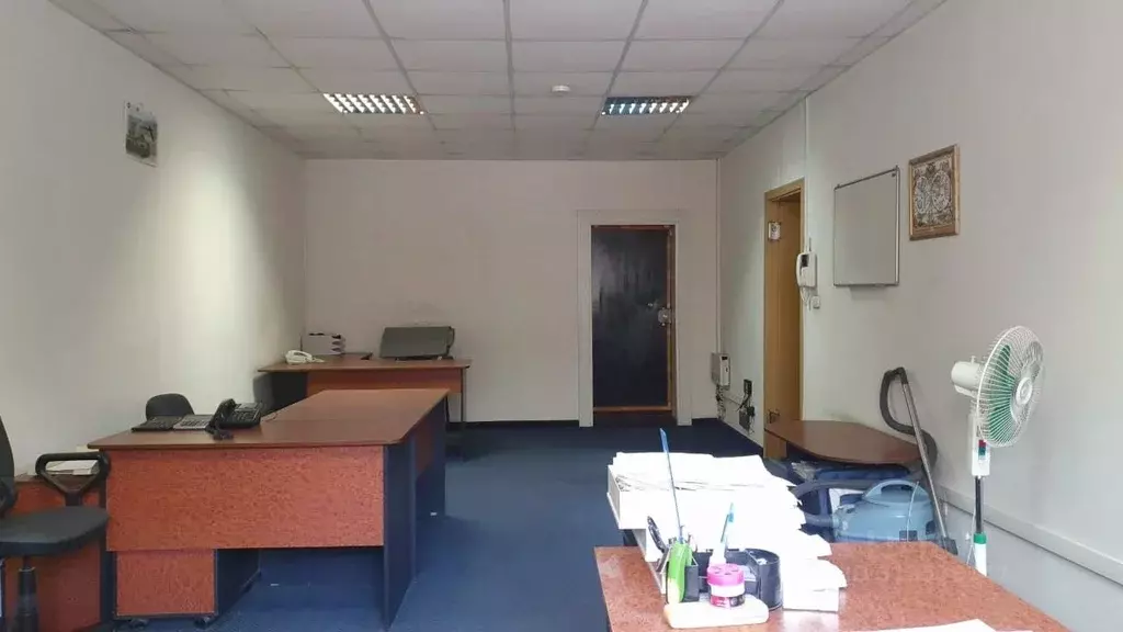 3-к кв. Челябинская область, Челябинск ул. Братьев Кашириных, 118/2 ... - Фото 2