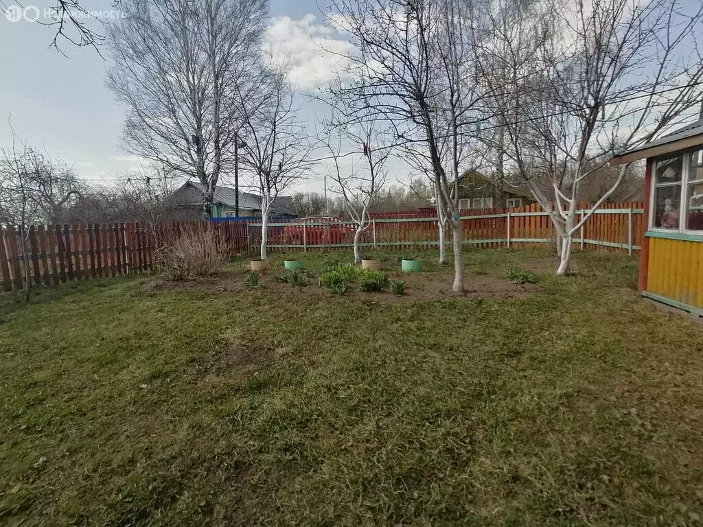 Участок в село Небылое, Октябрьская улица (6.72 м) - Фото 0