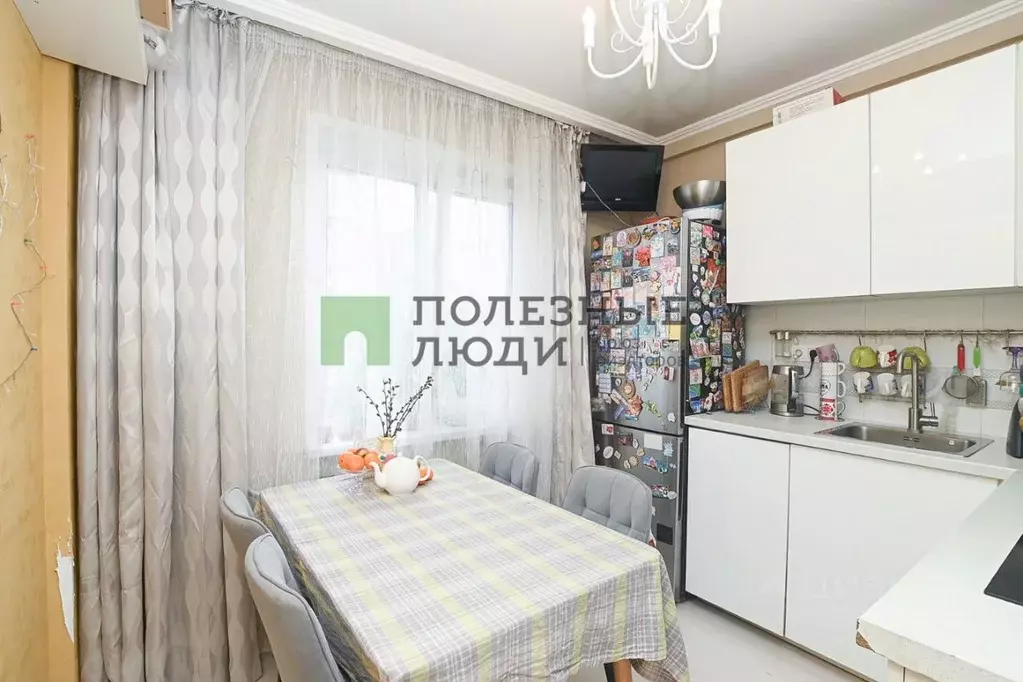 2-к кв. Красноярский край, Красноярск ул. Менжинского, 9а (48.0 м) - Фото 0