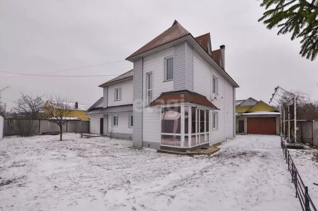 Дом в Липецкая область, Грязинский район, Ярлуковский сельсовет, с. ... - Фото 0