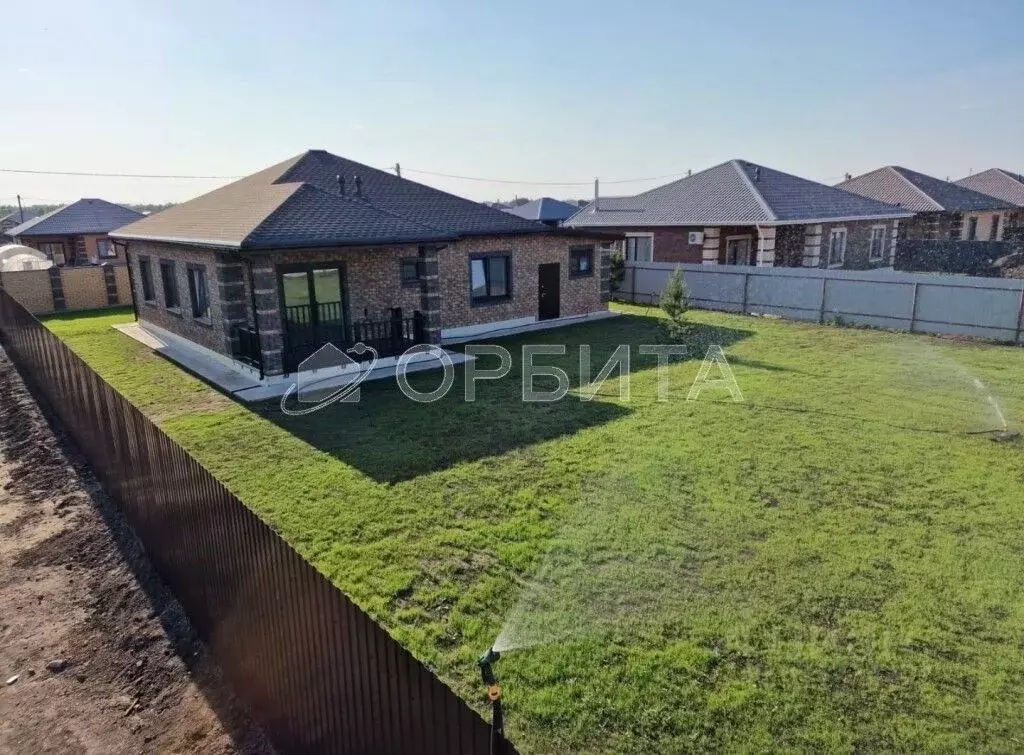 Дом в Тюменская область, Тюменский район, с. Перевалово ул. Парковая, ... - Фото 1