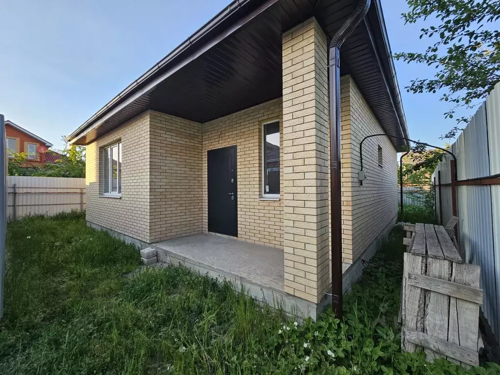 Дом в Ростовская область, Батайск Минская ул. (80 м) - Фото 1