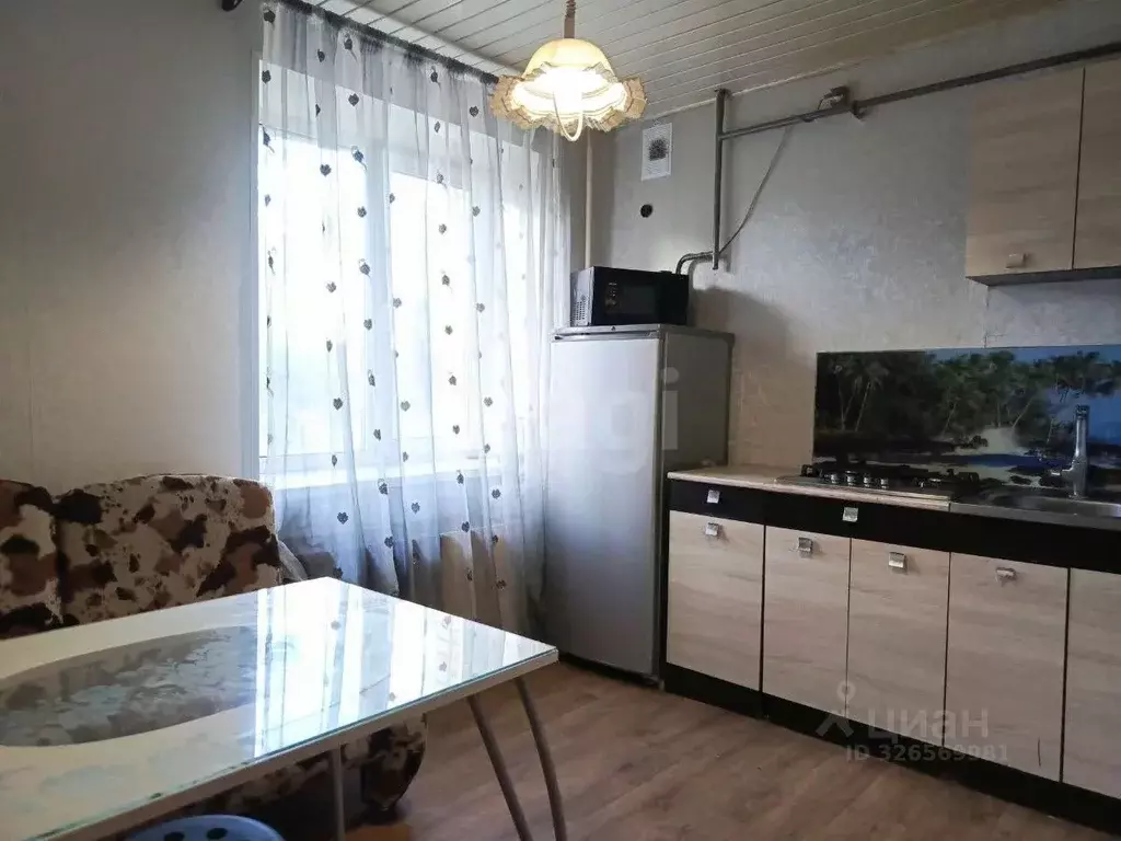 3-к кв. Ленинградская область, Кириши Советская ул., 24 (74.0 м) - Фото 1