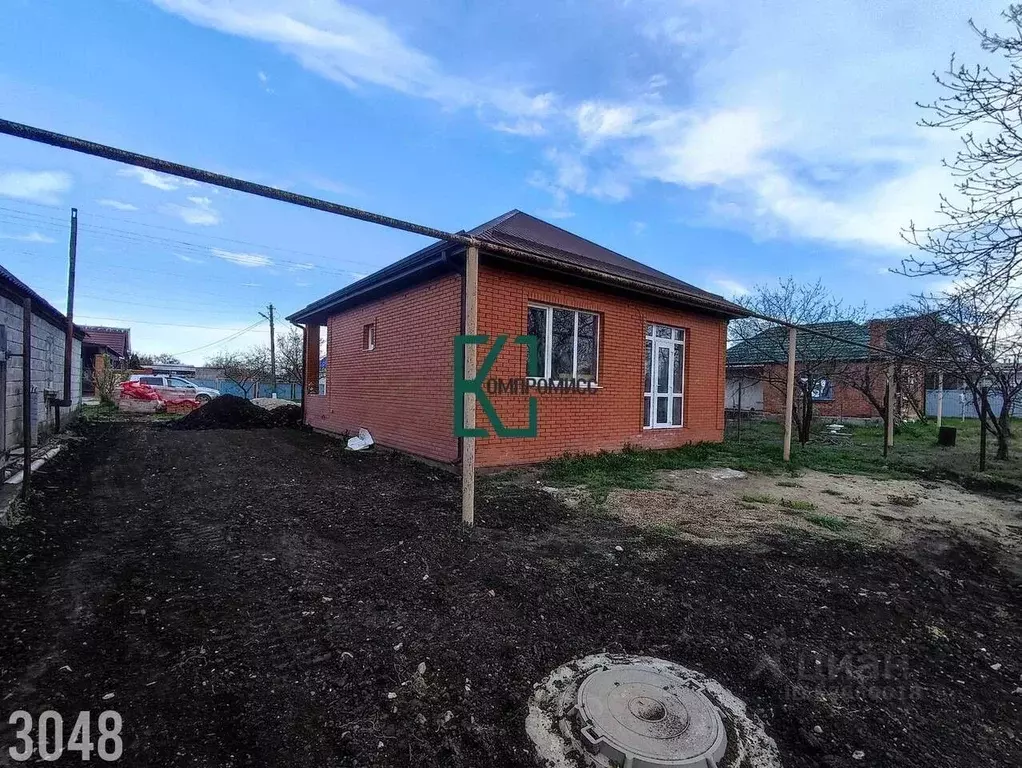 Дом в Краснодарский край, Калининская ст-ца ул. Выгонная (70 м) - Фото 1