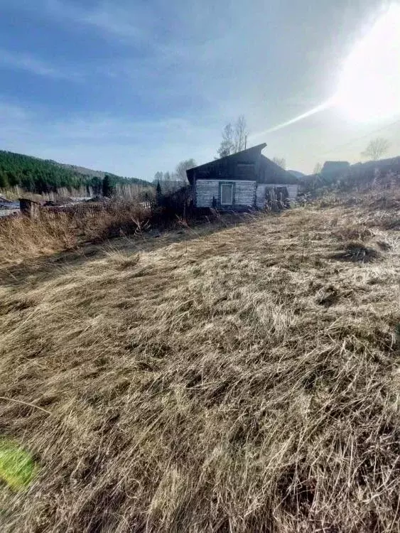Дом в Красноярский край, Шушенский муниципальный округ, с. Сизая ул. ... - Фото 2