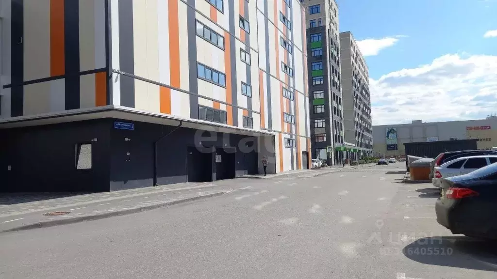Гараж в Тюменская область, Тюмень ул. Алматинская, 2 (13 м) - Фото 0