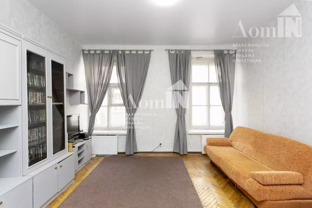 Комната Санкт-Петербург Литейный просп., 33 (21.4 м) - Фото 0