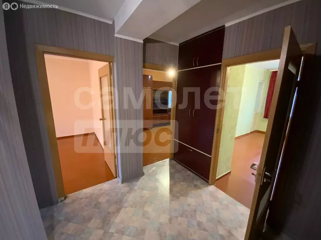 3-комнатная квартира: Симферополь, улица Воровского, 65 (65.1 м) - Фото 2