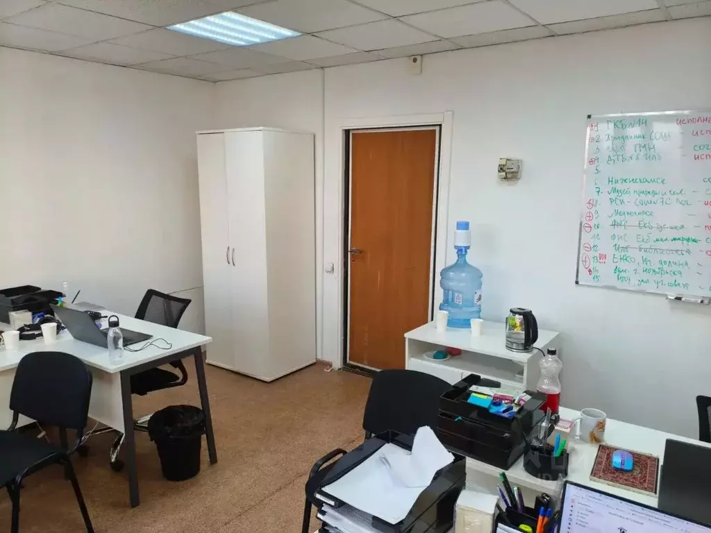 Помещение свободного назначения в Свердловская область, Екатеринбург ... - Фото 2