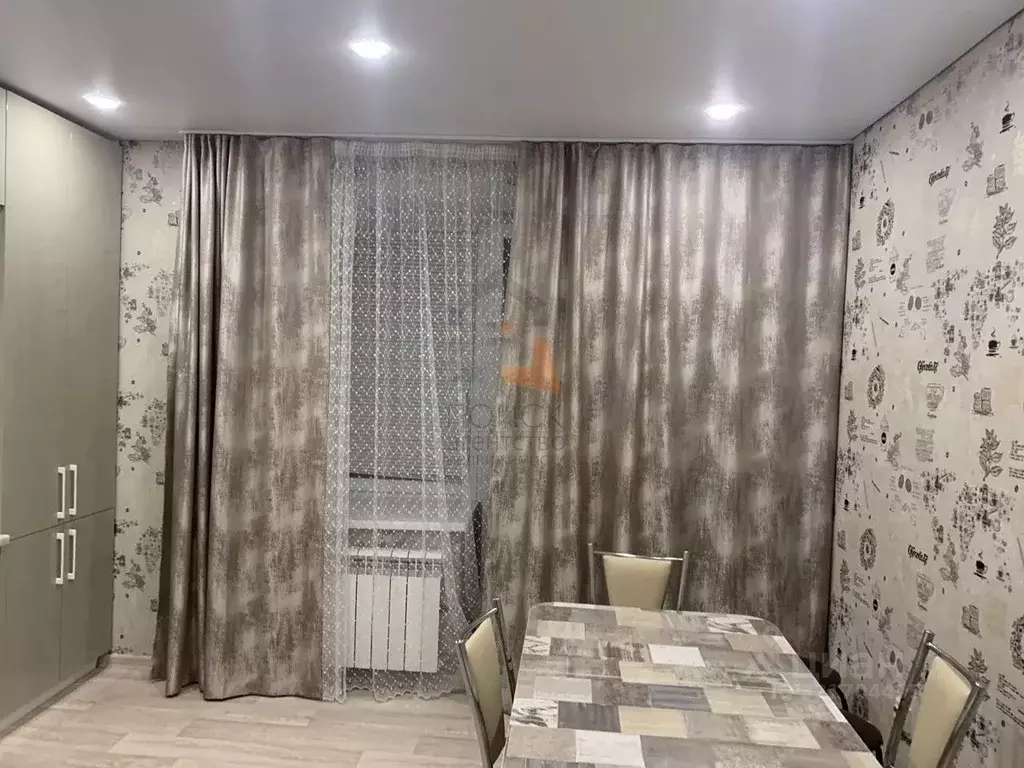 2-к кв. Татарстан, Казань ул. Сибгата Хакима, 37 (60.0 м) - Фото 1