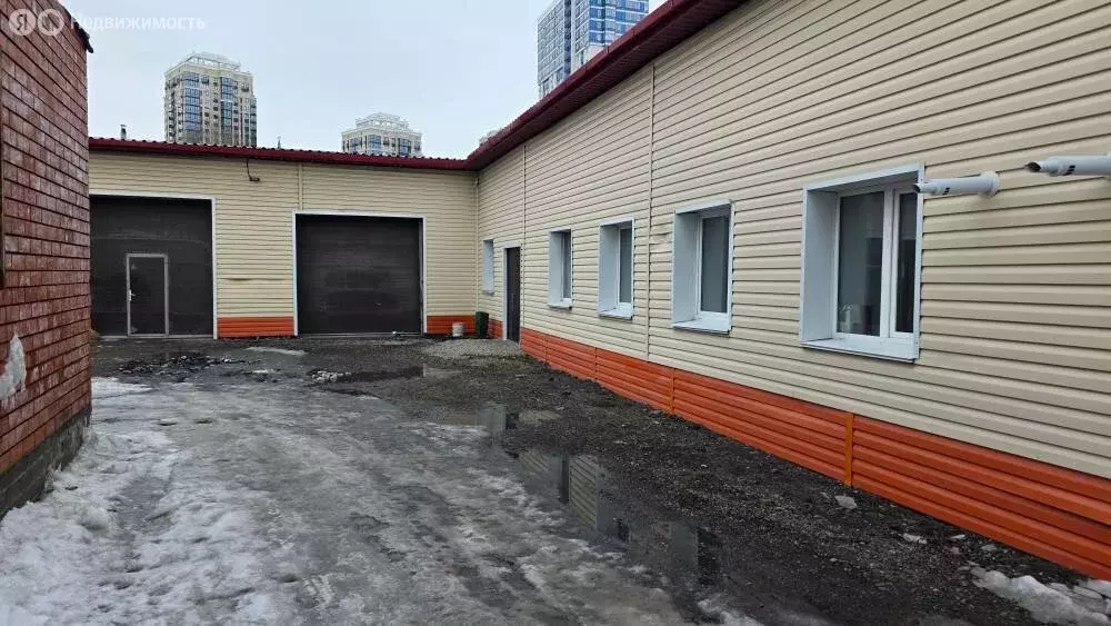 Помещение свободного назначения (700 м) - Фото 1