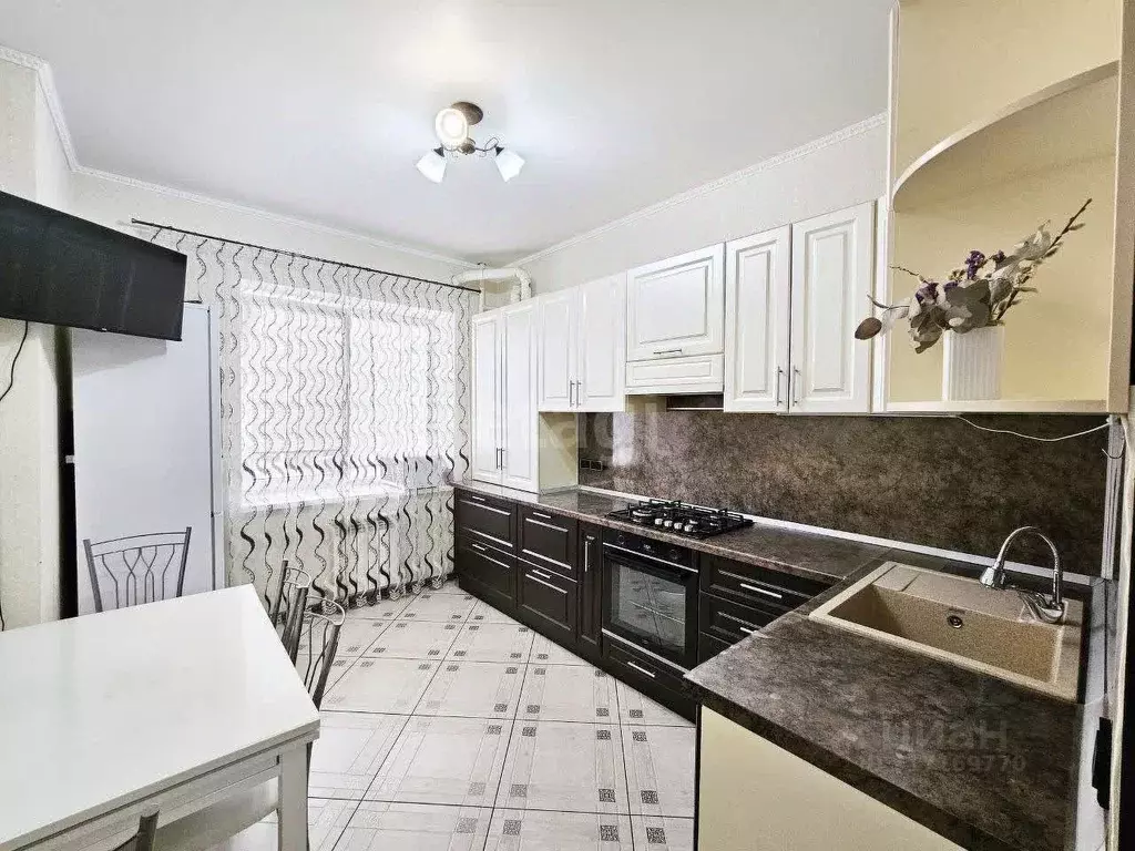 1-к кв. Краснодарский край, Крымск ул. Маршала Жукова, 46Д (40.6 м) - Фото 0