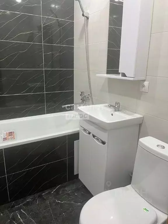 Студия Тюменская область, Тюмень ул. Мельникайте, 44а (17.2 м) - Фото 1