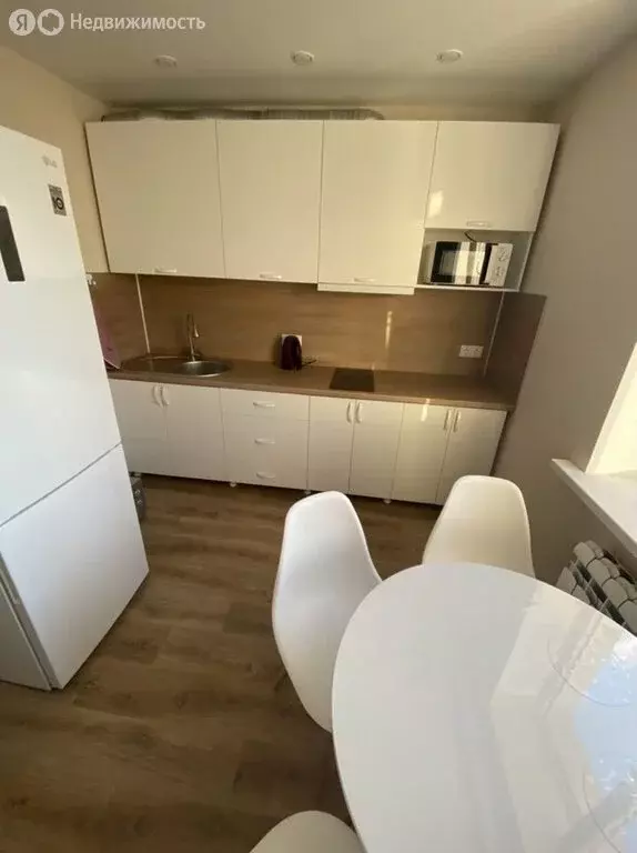 2-комнатная квартира: Евпатория, улица 9 Мая, 55Б (53.7 м) - Фото 1